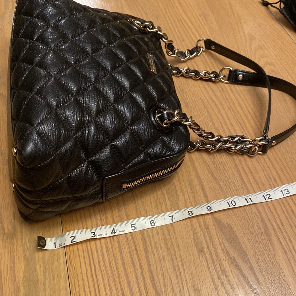 Kate Spade ♠️ Black Quilted bag w/gold chain handle details - Picture 8 of 15